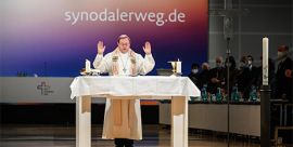 b_270_180_16777215_0_0_images_22_0209batz-Bishop_Georg_Bätzing_celebrates_Mass_during_the_third_Synodal_Assembly_in_Frankfurt_Feb_4_CNS-Julia_Steinbrecht-KNA.jpg