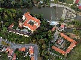b_270_270_16777215_0_0_images_articles_Sázava_Monastery_aerial_view_crop.jpg